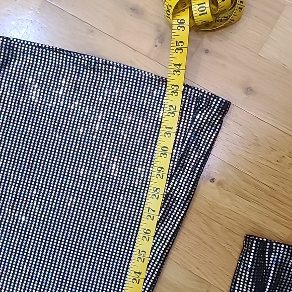 🥰Turn Heads in this Strapless Jumper🥰 - Picture 13 of 13